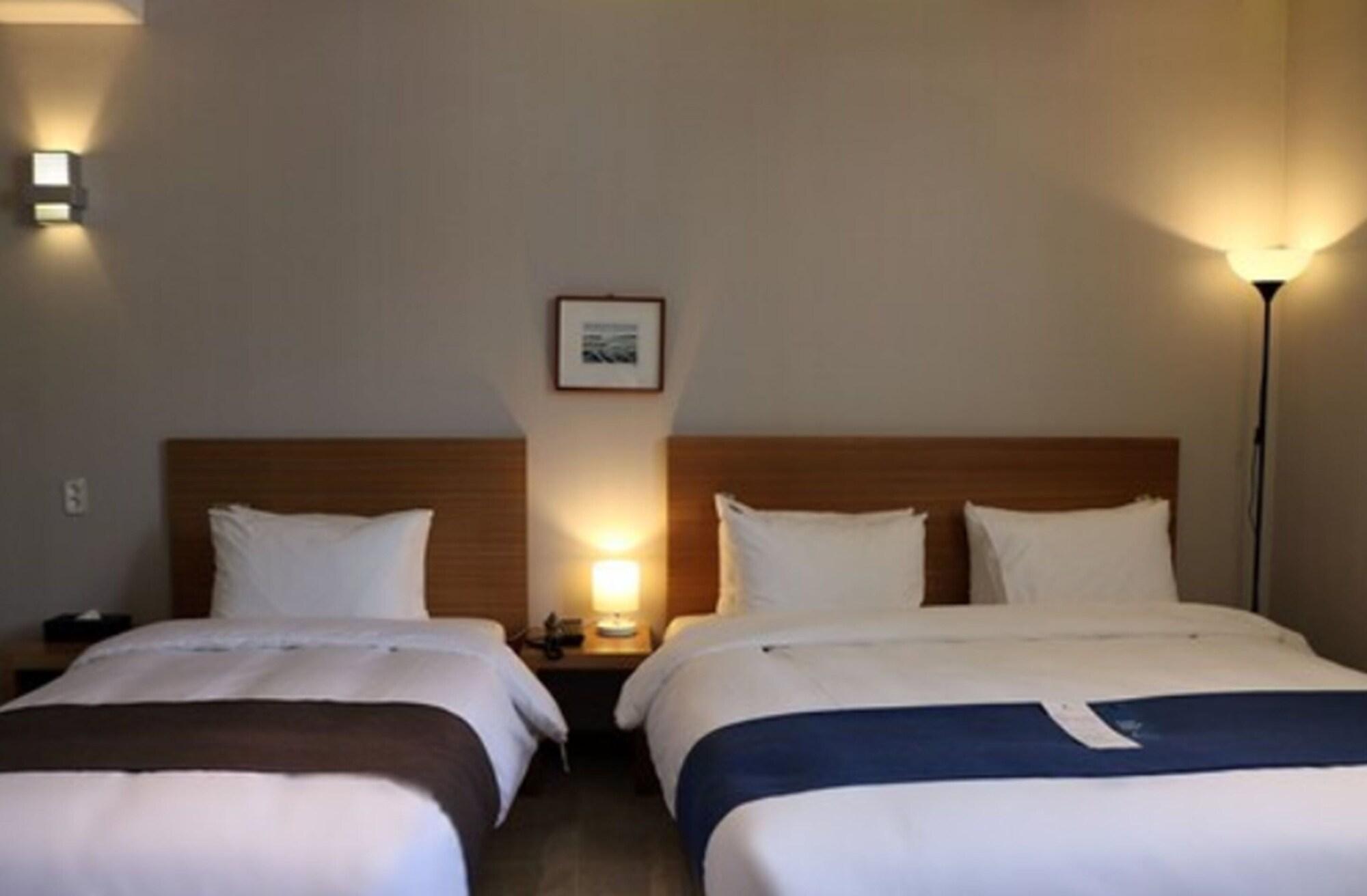 Benikea Hotel Yangsan Exterior foto