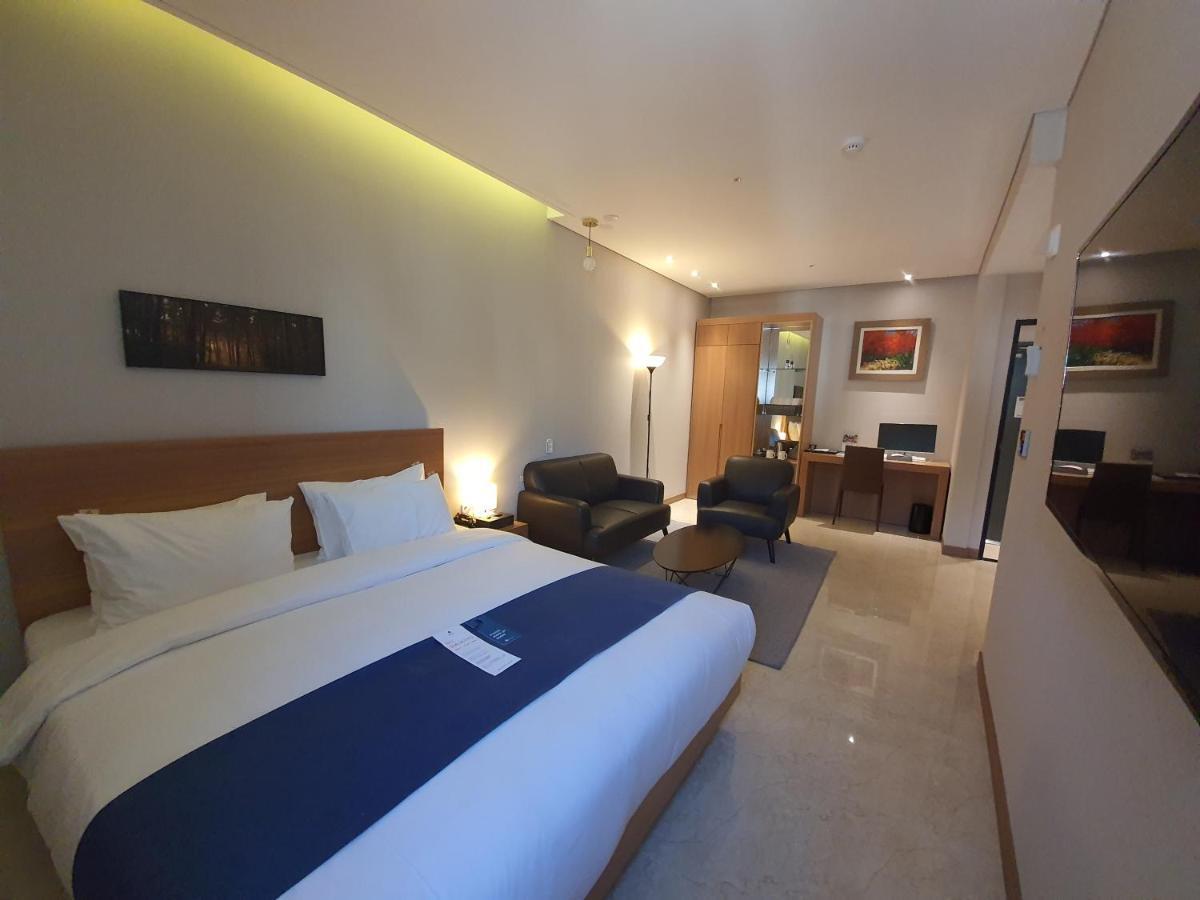Benikea Hotel Yangsan Exterior foto